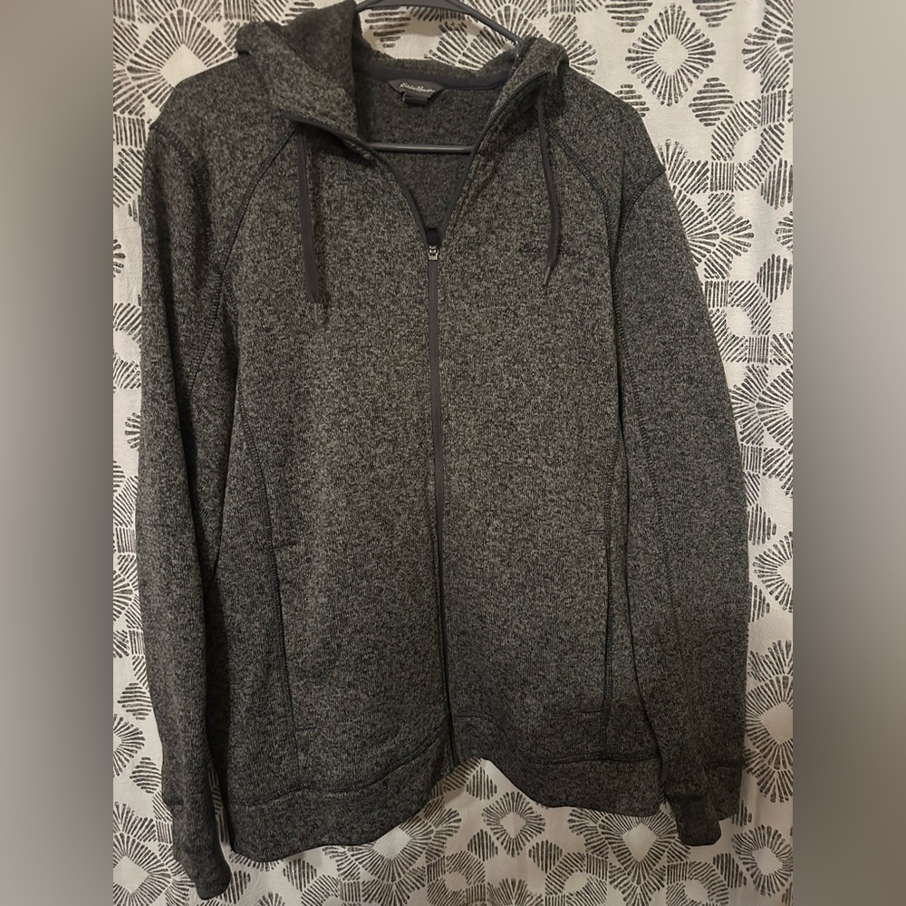 Men’s Large Eddie Bauer Jacket with Hood. Black/Gray Color.